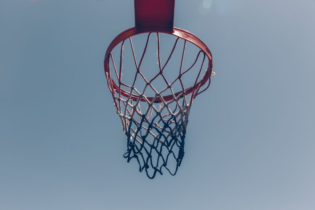 March Madness survivor pool strategy